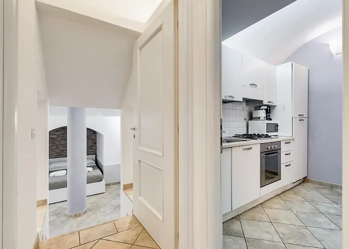 Spacious Loft In The Heart Of Apartment *