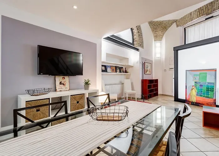 Spacious Loft In The Heart Of